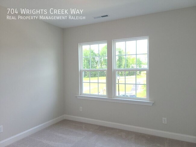 Building Photo - 704 Wrights Creek Way