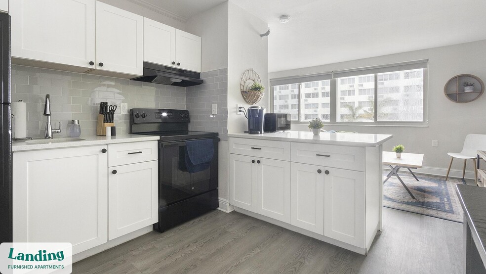 Building Photo - 305 Dr. M.L.K. Jr St S