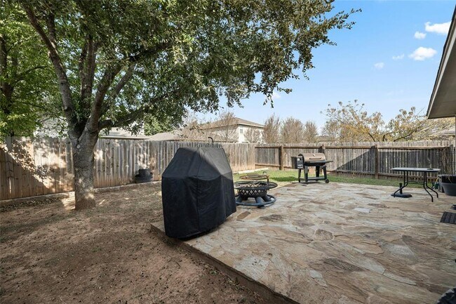 Building Photo - 3204 Barksdale Dr