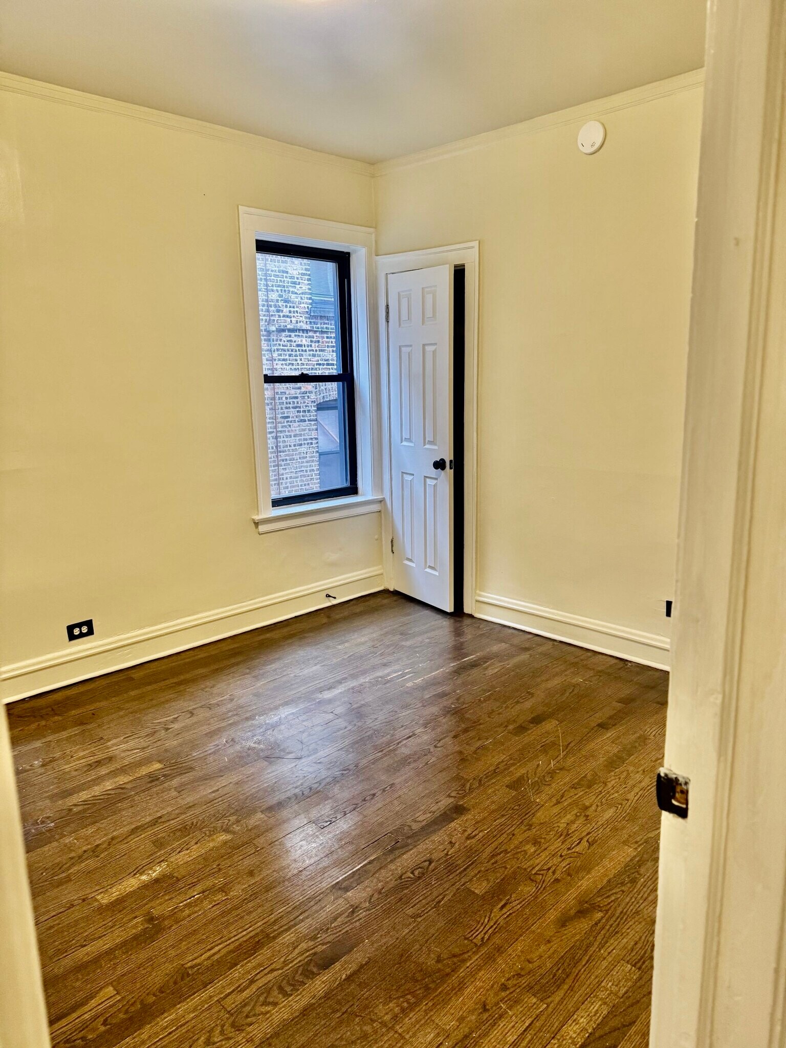 Building Photo - 7952 S Champlain Ave