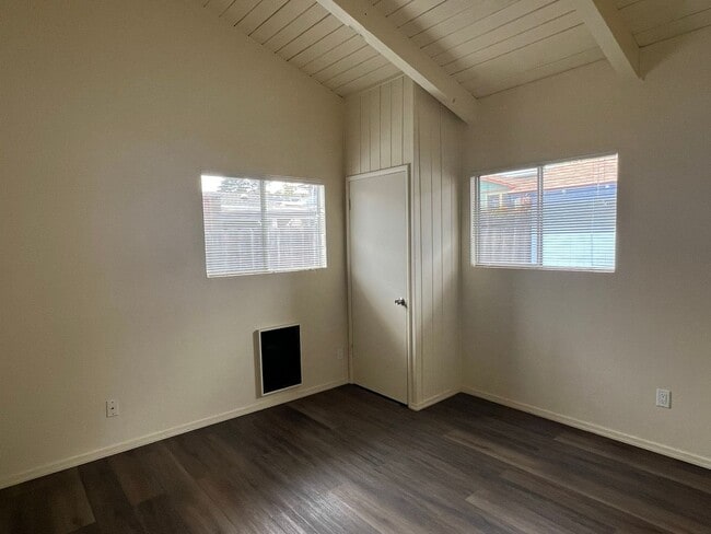Building Photo - 2696 Orville Ave