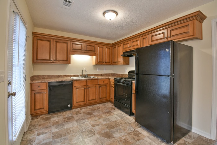 Building Photo - 4200 Cherrystone Cir
