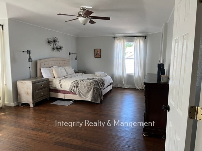 Building Photo - 17754 E Sundew St