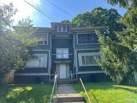 Building Photo - 3671 Vine St