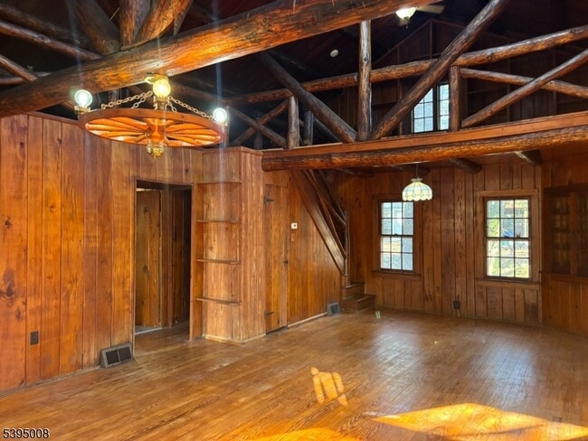 Building Photo - 251 Cupsaw Dr