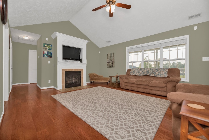 Building Photo - 207 Batesfield Dr