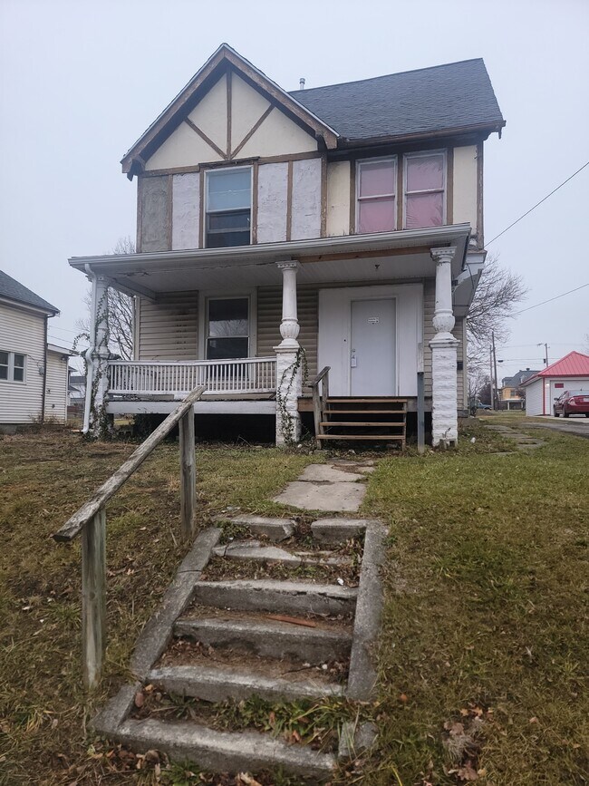 628 W Elm St 628 W Elm St Lima OH 45801 Apartment Finder