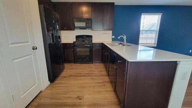 Building Photo - 192 Gabbro Gdns