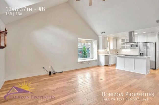 Building Photo - Remodeled 1 bed 1 bath + loft 900sqft home...