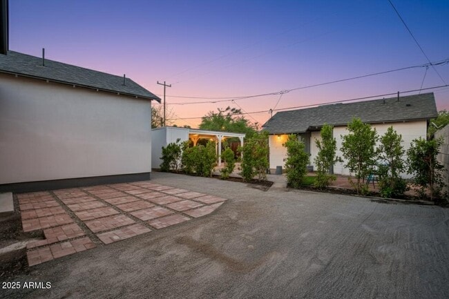 Building Photo - 2029 N 10th St