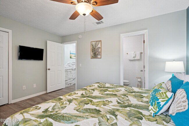 Building Photo - 237 St Katherine Blvd