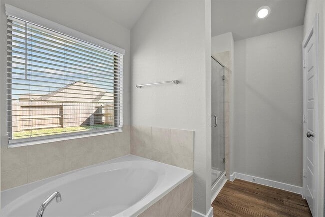 Building Photo - 4703 Preservation Oaks Ln