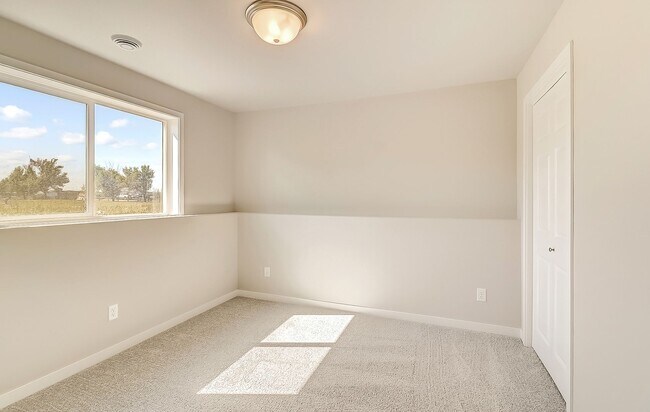 Building Photo - 3 Bed 2 Bath Single Family Home