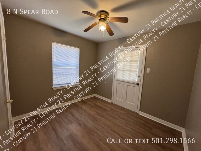 Building Photo - 8 Spear Rd