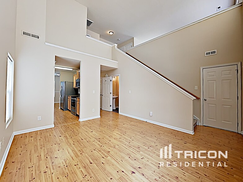 Building Photo - 1782 Red Bird Cir SE