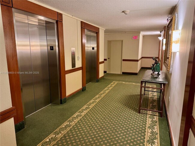 Building Photo - 5555 Collins Ave