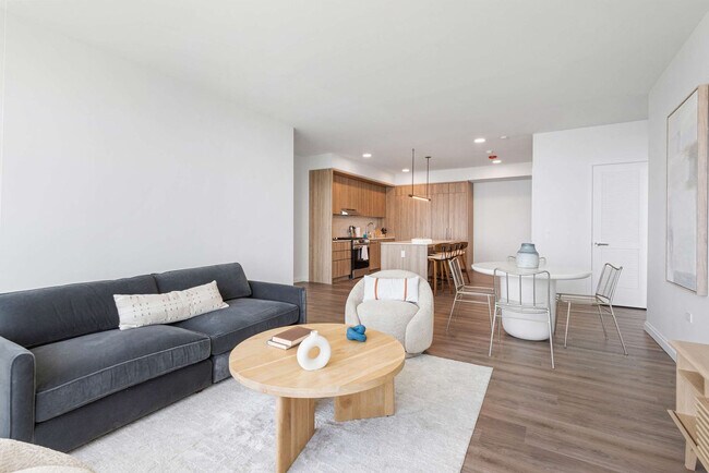 Building Photo - 1000 S Michigan Ave