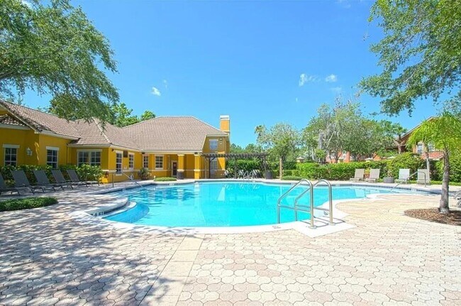 Building Photo - 8848 Villa View Cir