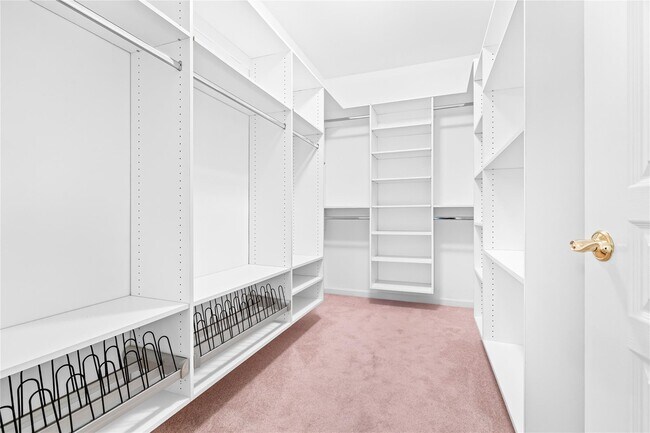 Building Photo - 24 N De Baun Ave