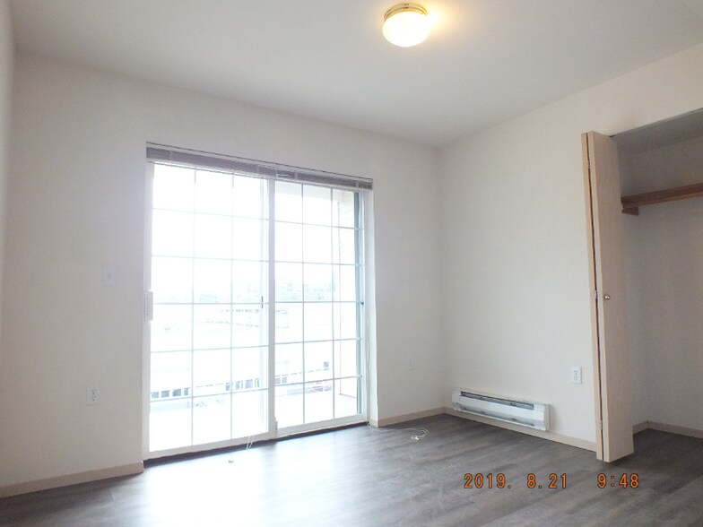 Building Photo - 12549 28th Ave NE