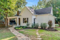 Building Photo - 319 S College Ave