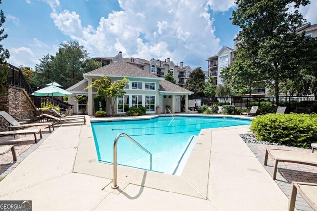 Building Photo - 4248 River Green Dr NW