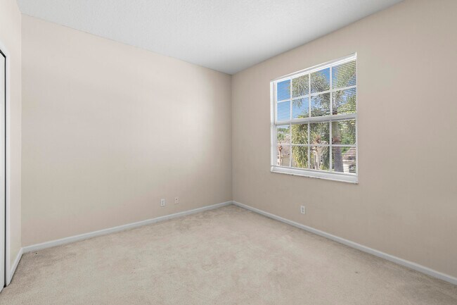 Building Photo - 9328 World Cup Way