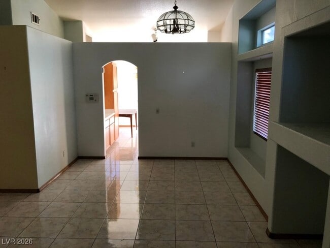 Building Photo - 1855 Trigger Way