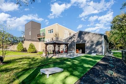 Building Photo - 2101 Orchard Rd