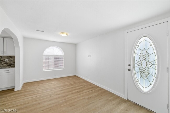 Building Photo - 3869 Birchview Ct