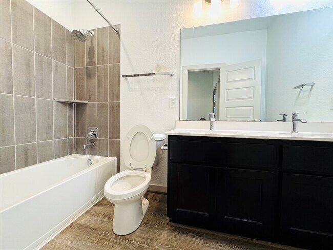 Building Photo - 3011 Jackmans Diamond