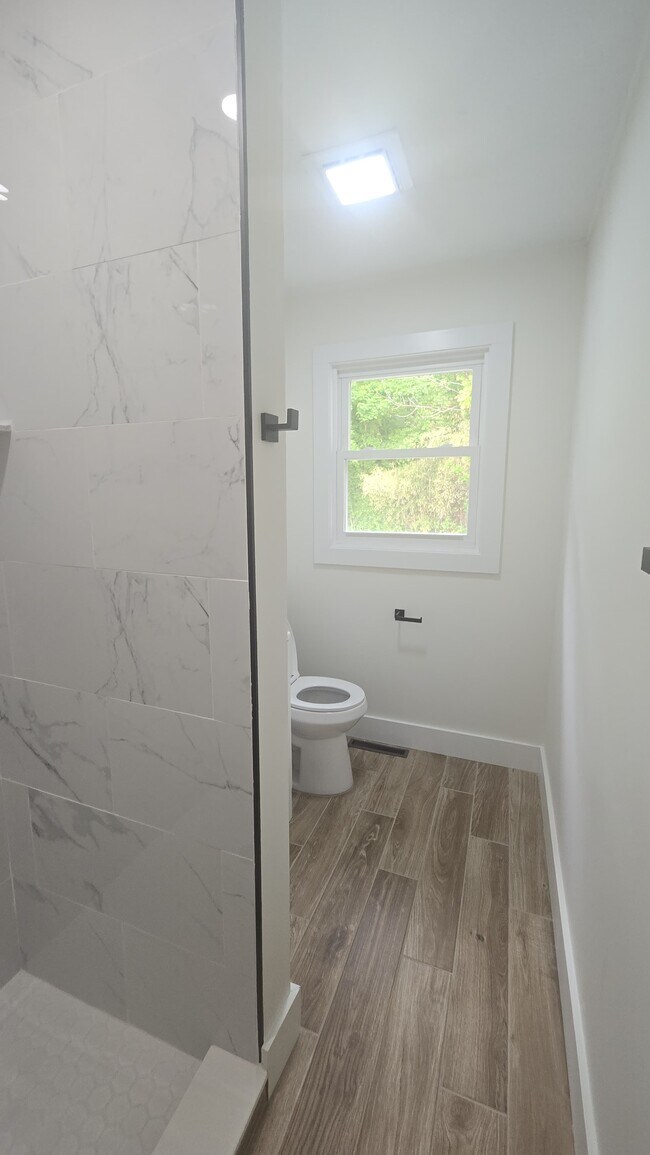Building Photo - Greenwood Lake Owenrs LLC