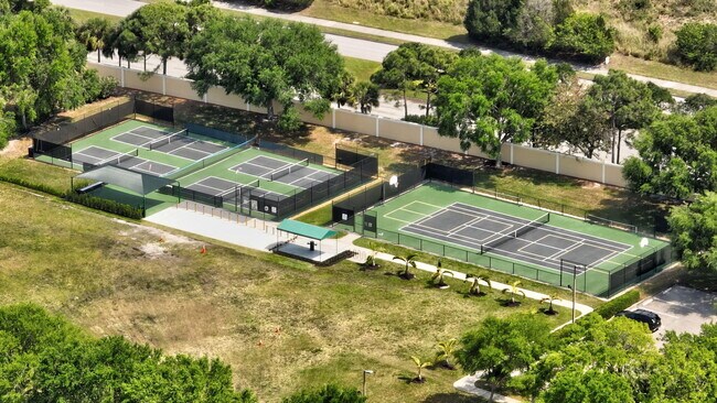 Building Photo - 8908 Champions Way