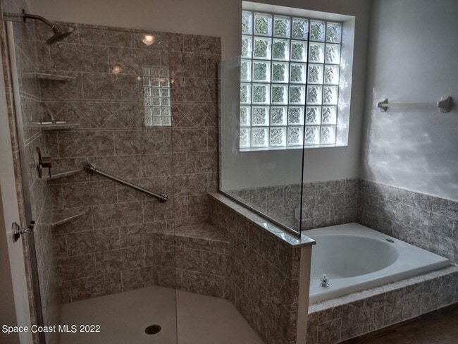 Building Photo - 1792 Ladderback Ct