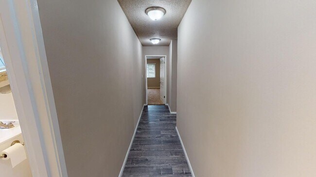 Building Photo - Available now! Awesome 4/2 Single Story home in the heart of Loma Linda for Lease!