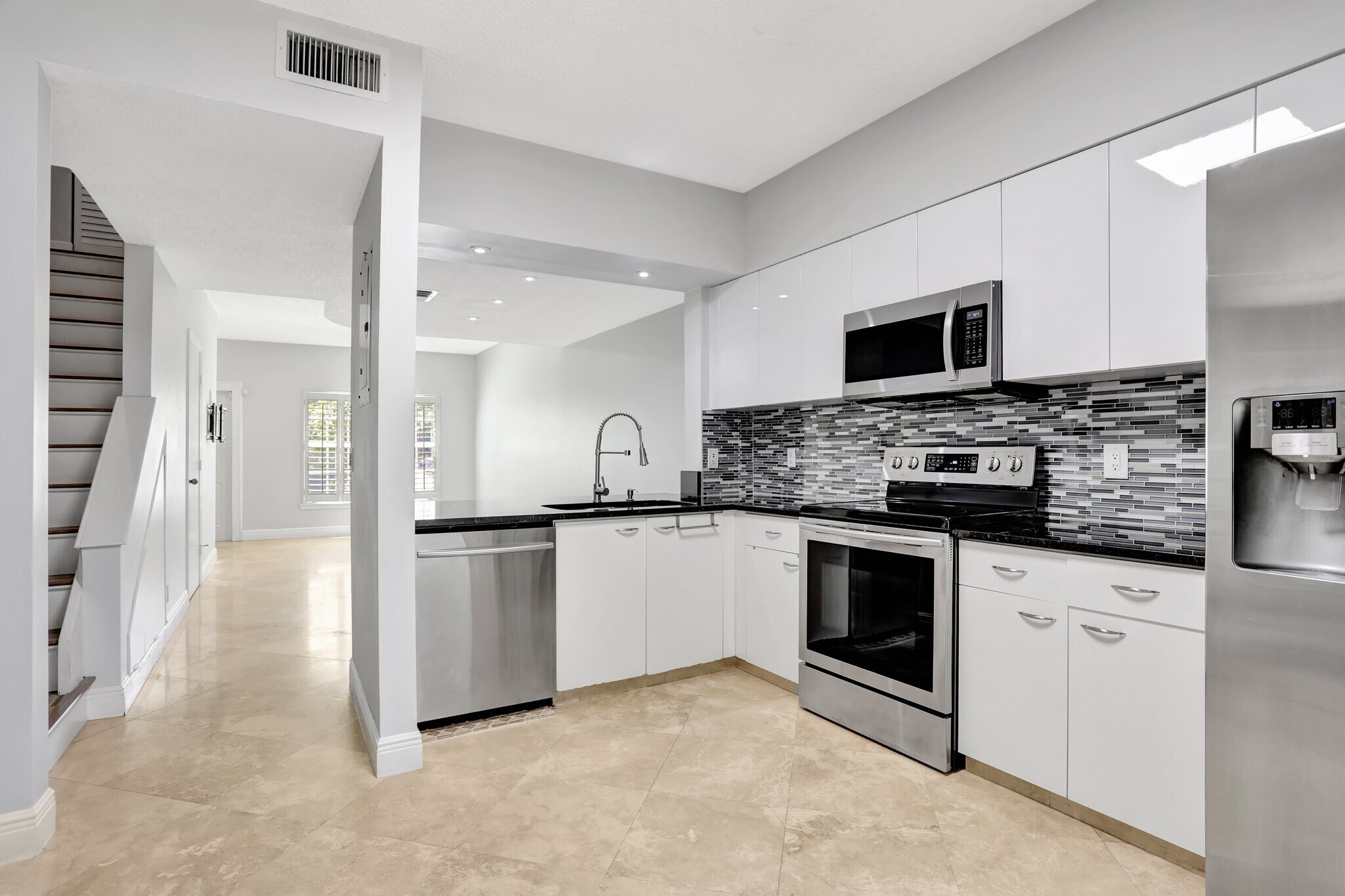 Building Photo - 3392 Cabaret Ln