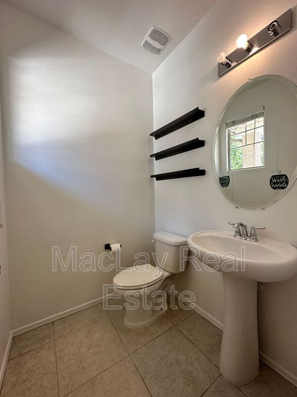 Building Photo - 2538 N 73rd Dr