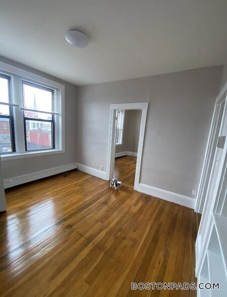 Primary Photo - 124 Central Ave.