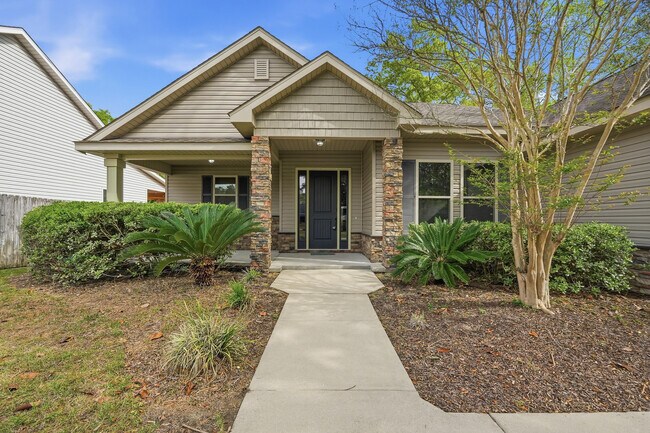 Building Photo - 1705 19th St