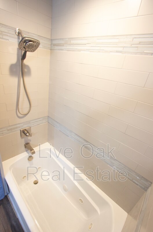 Building Photo - 501 Delaware Ave