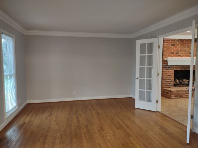Building Photo - Move-In ready Home located in the Winterbr...