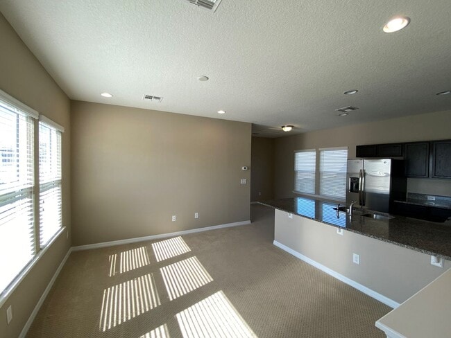 Building Photo - Brand New 1 Bedroom Unit in Laureate Park