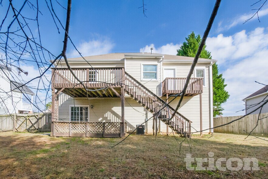 Building Photo - 160 Eagle Glen Dr