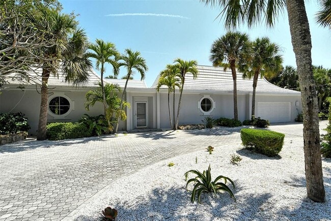 Building Photo - 2800 Casey Key Rd