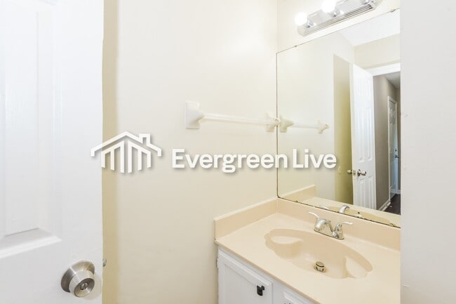 Building Photo - 4930 Blue Wing St