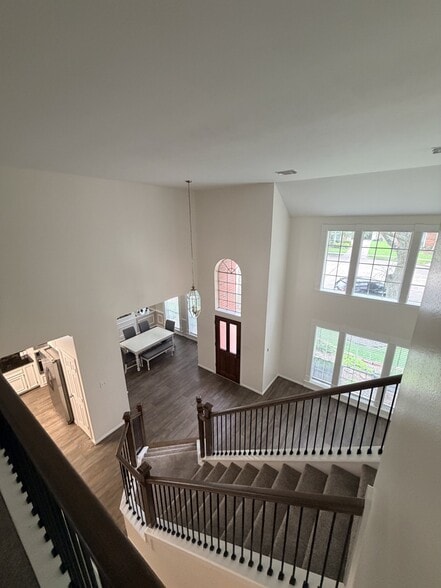 Building Photo - 2201 Summer Reef Dr