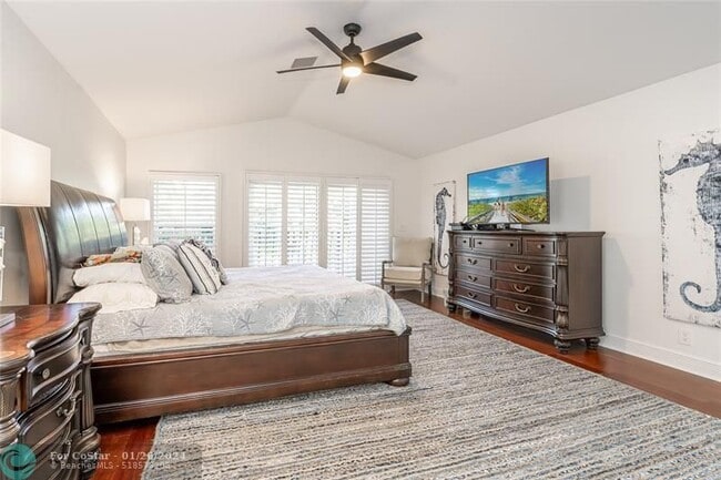 Building Photo - 808 Solar Isle Dr