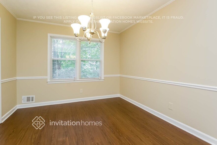 Building Photo - 325 Hill Crest Cir