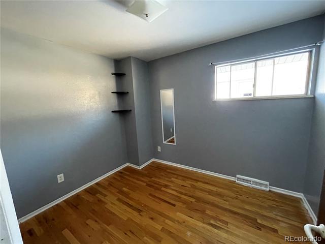 Building Photo - 2833 S Depew St