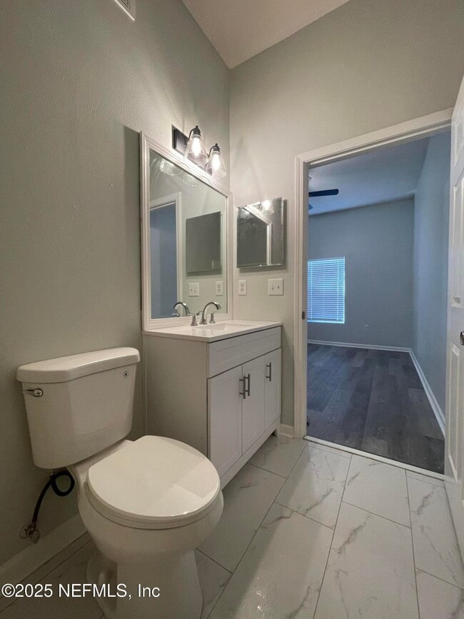 Building Photo - 6057 Maggies Cir